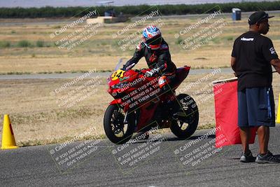 media/Aug-13-2023-CRA (Sun) [[1cfc37a6fb]]/Race 4 400 Superbike/Grid Shots/